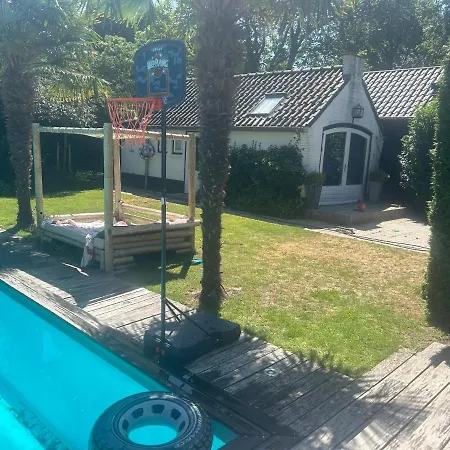 Tuinhuis Met Gebruik Zwembad Apartment